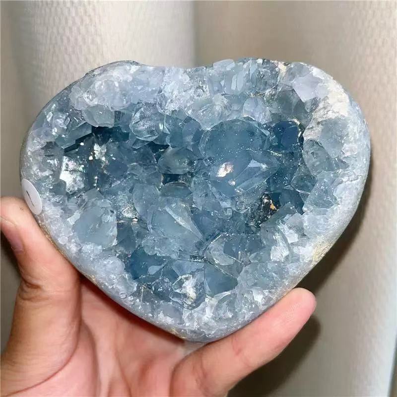 （80-100g）Natural crystal blue crystal geode ornaments, lapis lazuli crystal caves, play with mineral specimens, rough stone handicraft ornaments