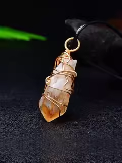 Natural topaz raw stone pendant Brazil yellow backbone winding pendant accessories for men and women money pendant gifts