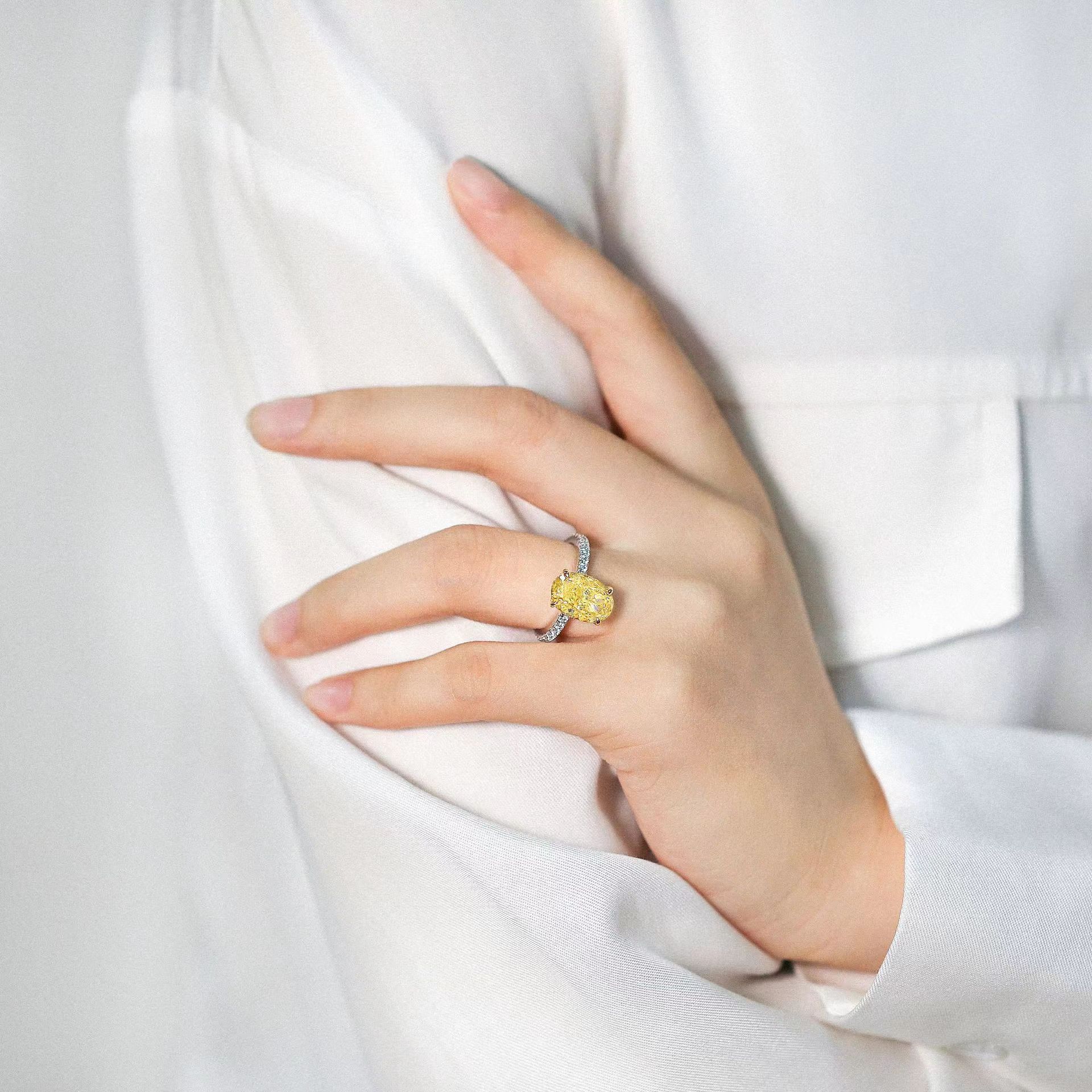 925 silver 8*12 oval high carbon diamond ice flower cut gemstone ring women's light luxury sense of luxury sterling silver women