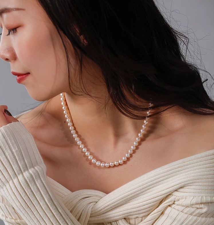 6.5-7.5mm Nearly Round Strong Bright Light Freshwater Pearl Necklace Female Clavicle Chain