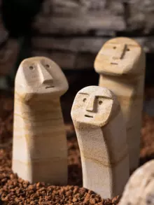 Three stone man set up a handicraft tabletop gift stone statue wabi-Sabi primitive stone carving