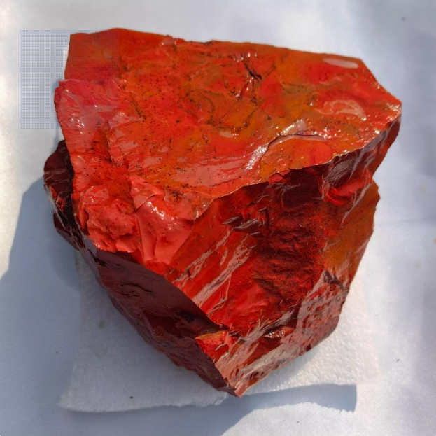 South Africa red jasper largefish tank decoration decoration carved stone raw stone woolen stone rubble