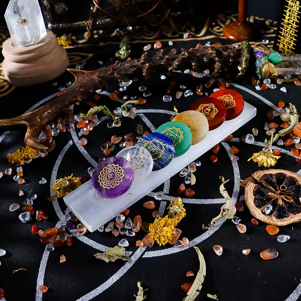 Natural crystal stone seven wheel healing meditation crystal stone disc carving gift box set combination decoration
