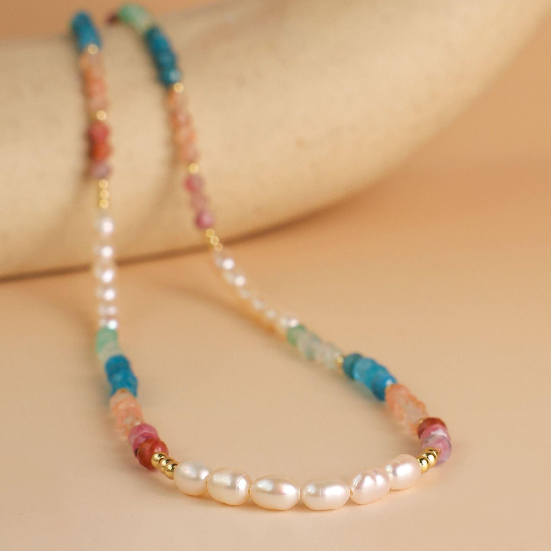 Bohemian style color natural stone beaded collarbone chain Freshwater pearl niche temperament beaded necklace