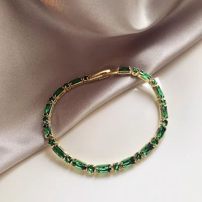 Retro emerald zircon bracelet women's new hot high-end bracelet light luxury niche exquisite hand ornament