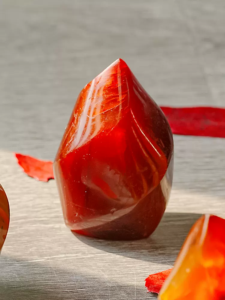 Natural red agate torch carvings crystal raw stone ore specimens European and American home Halloween decoration stone ornaments