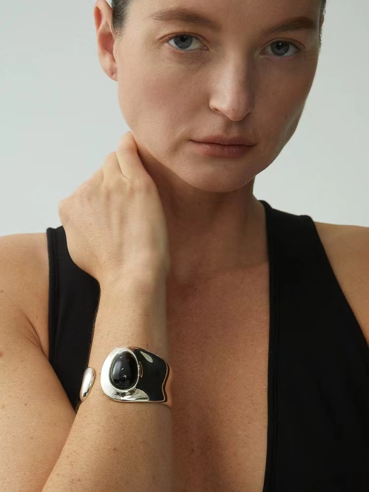 Obsidian inlaid broadface silver bracelets, women's jewelry, high-end silver accessories, light luxury open wrist jewelry