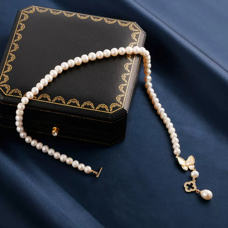 micro butterfly pearl necklace, new butterfly light luxury necklace, high-end fashion clavicle chain