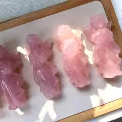 Natural powder crystal angel color powder embellishes workmanship good powder crystal stone carving prayer angel crystal ornaments